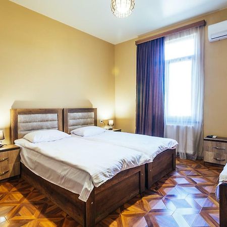 Memory House Hotel Kutaisi Bagian luar foto