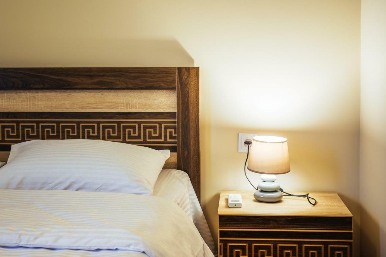 Memory House Hotel Kutaisi Bagian luar foto