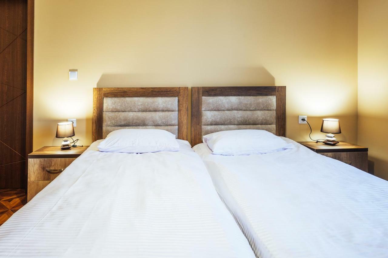 Memory House Hotel Kutaisi Bagian luar foto